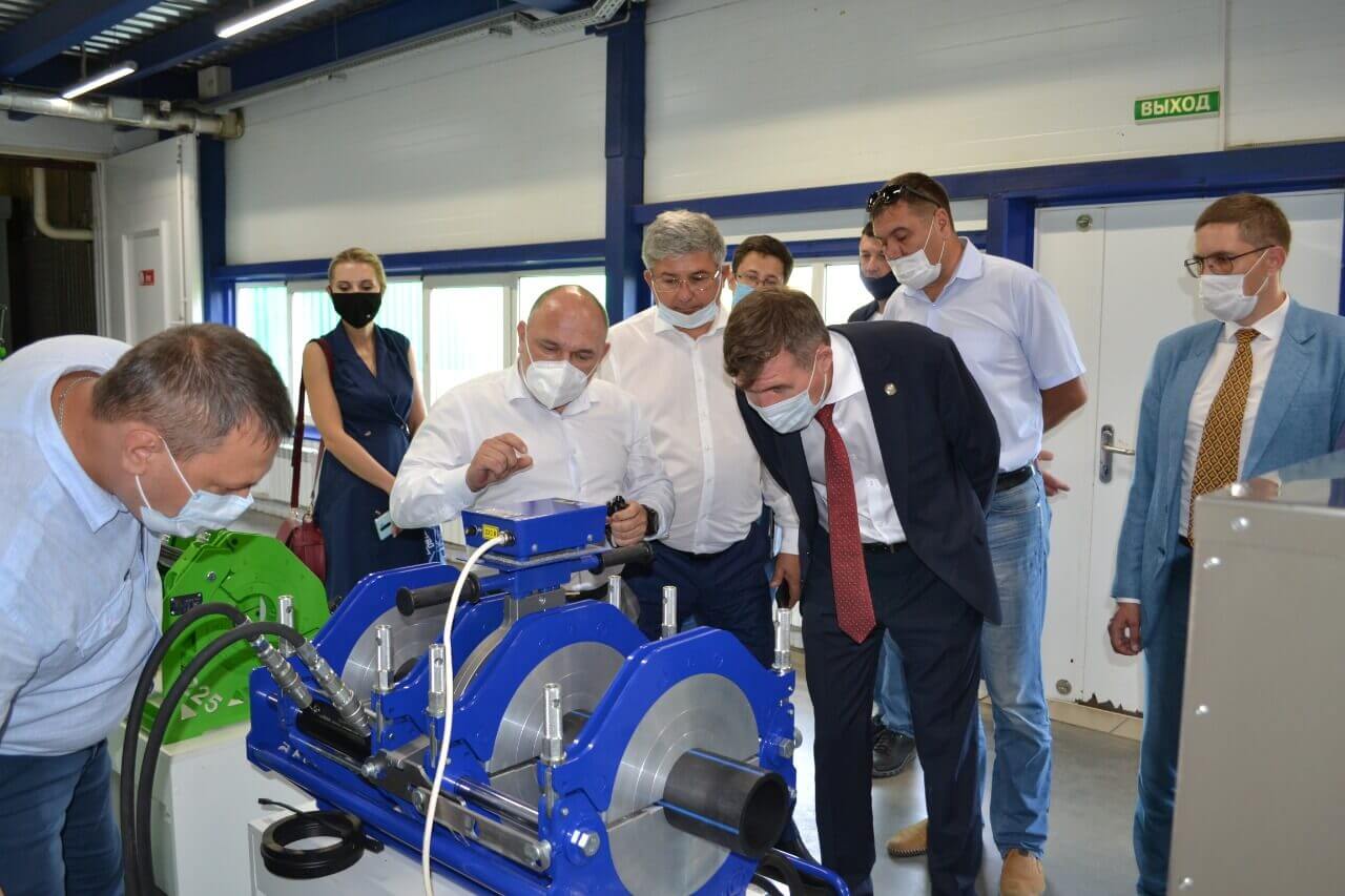 Министр экономики Республики Татарстан посетил завод «Волжанин»